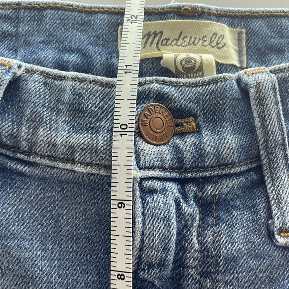 Madewell The High-Rise Slim Boyjean in Summit Wash: Summerweight Edition Size 25 - Picture 6 of 8